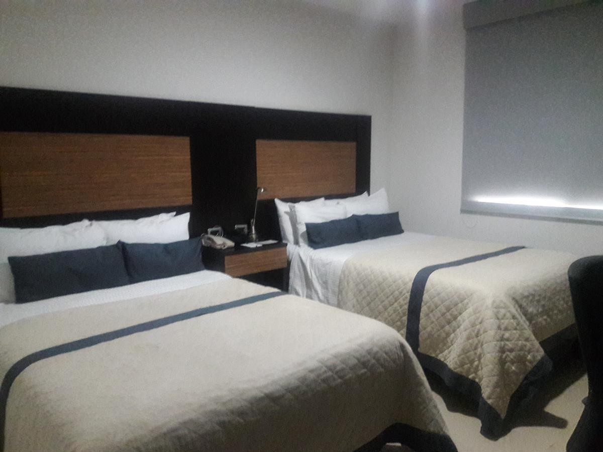 Wyndham Garden Silao Bajio Aeropuerto Hotell Exteriör bild