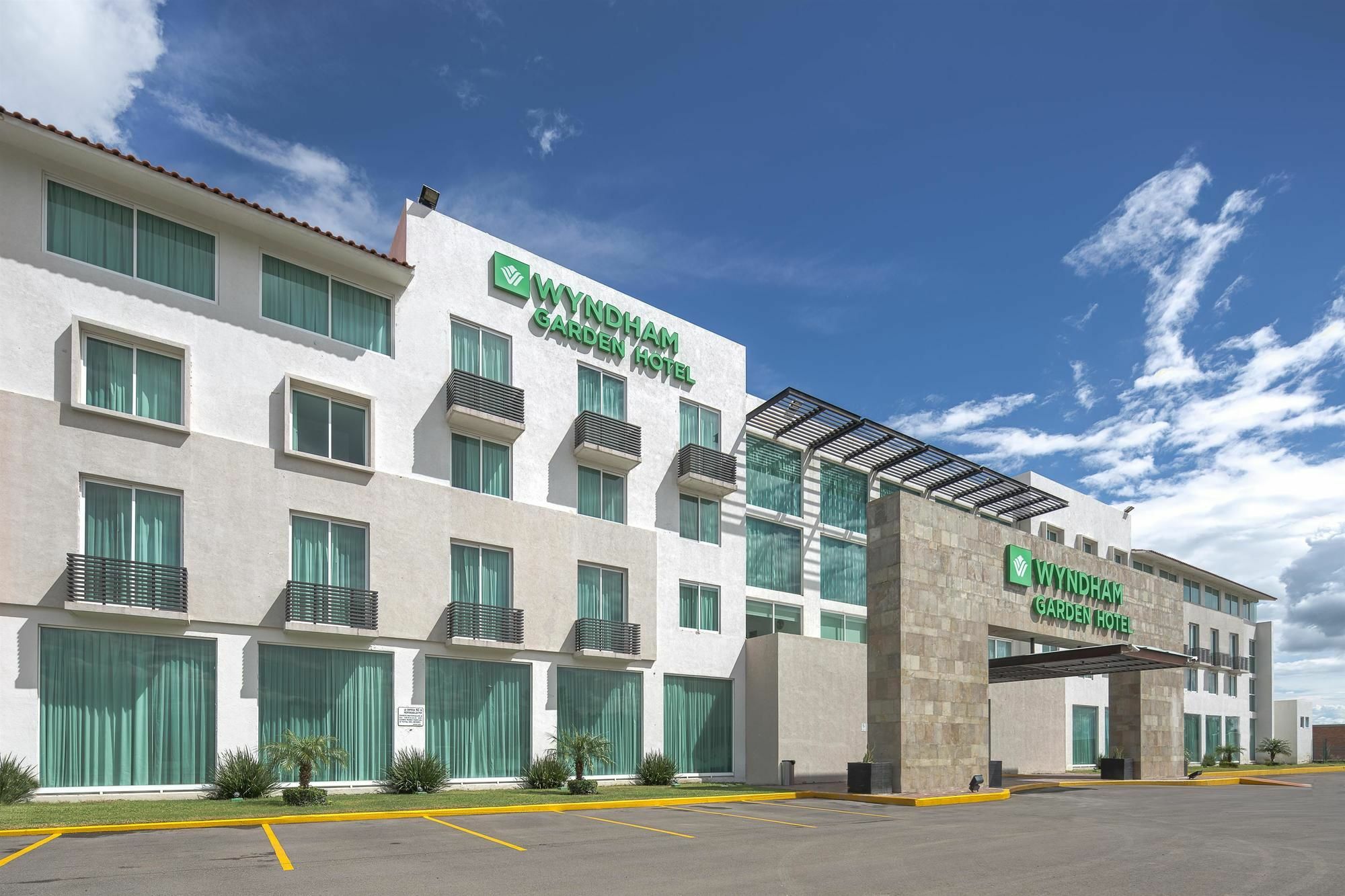 Wyndham Garden Silao Bajio Aeropuerto Hotell Exteriör bild